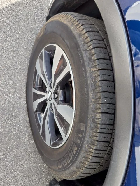 Used 2020 Blue Nissan SV image 7