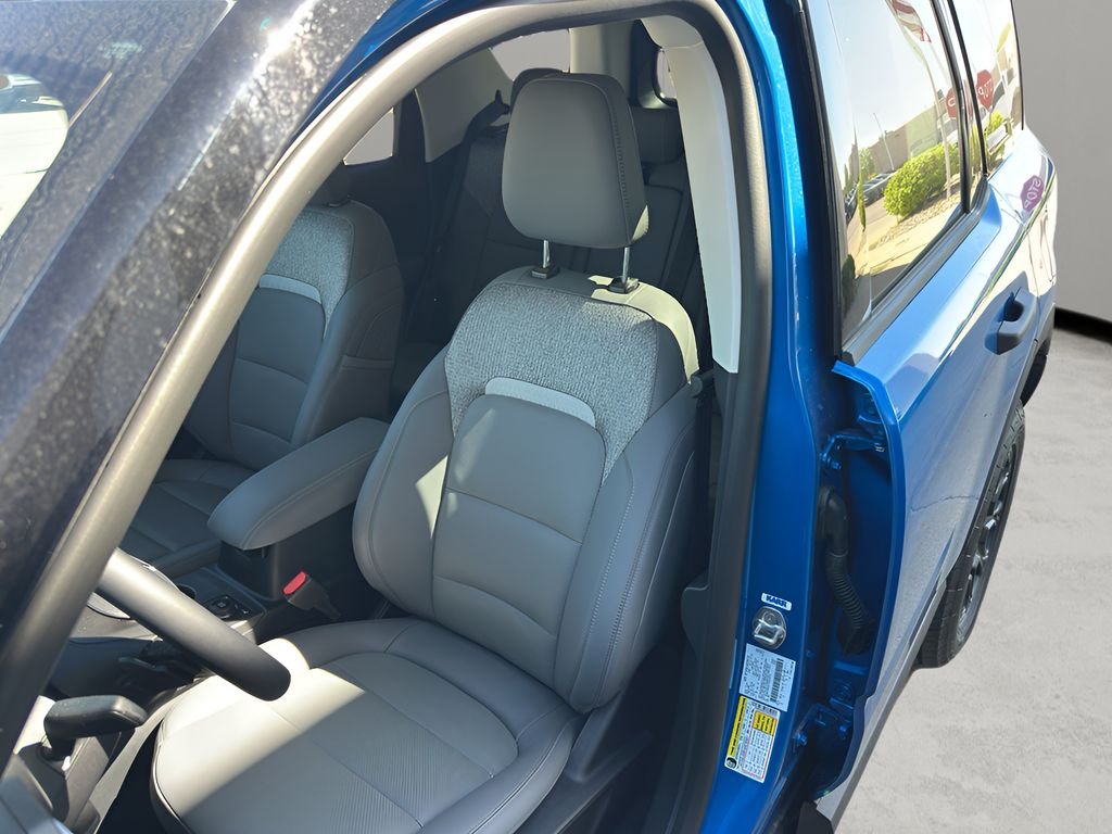 New 2026 Velocity Blue Metallic Ford Badlands image 26