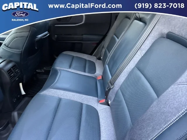 Used 2022 Blue Ford Outer Banks image 18