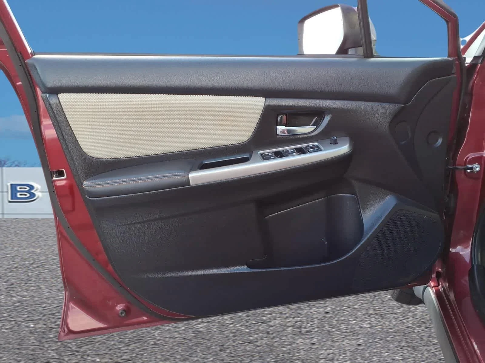 Used 2017 Venetian Red Pearl Subaru Premium image 11