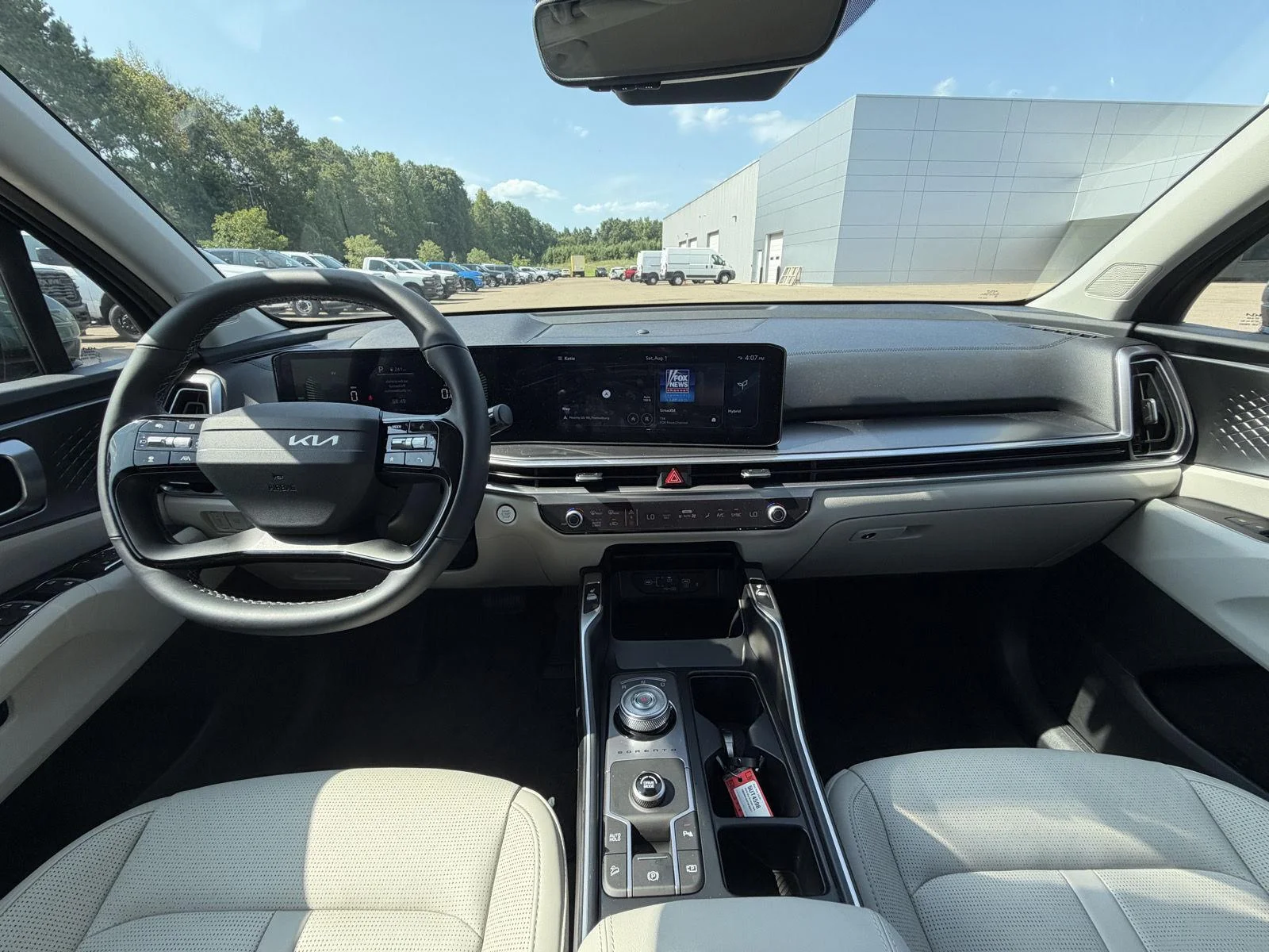 Used 2026 Cityscape Green Kia EX image 7