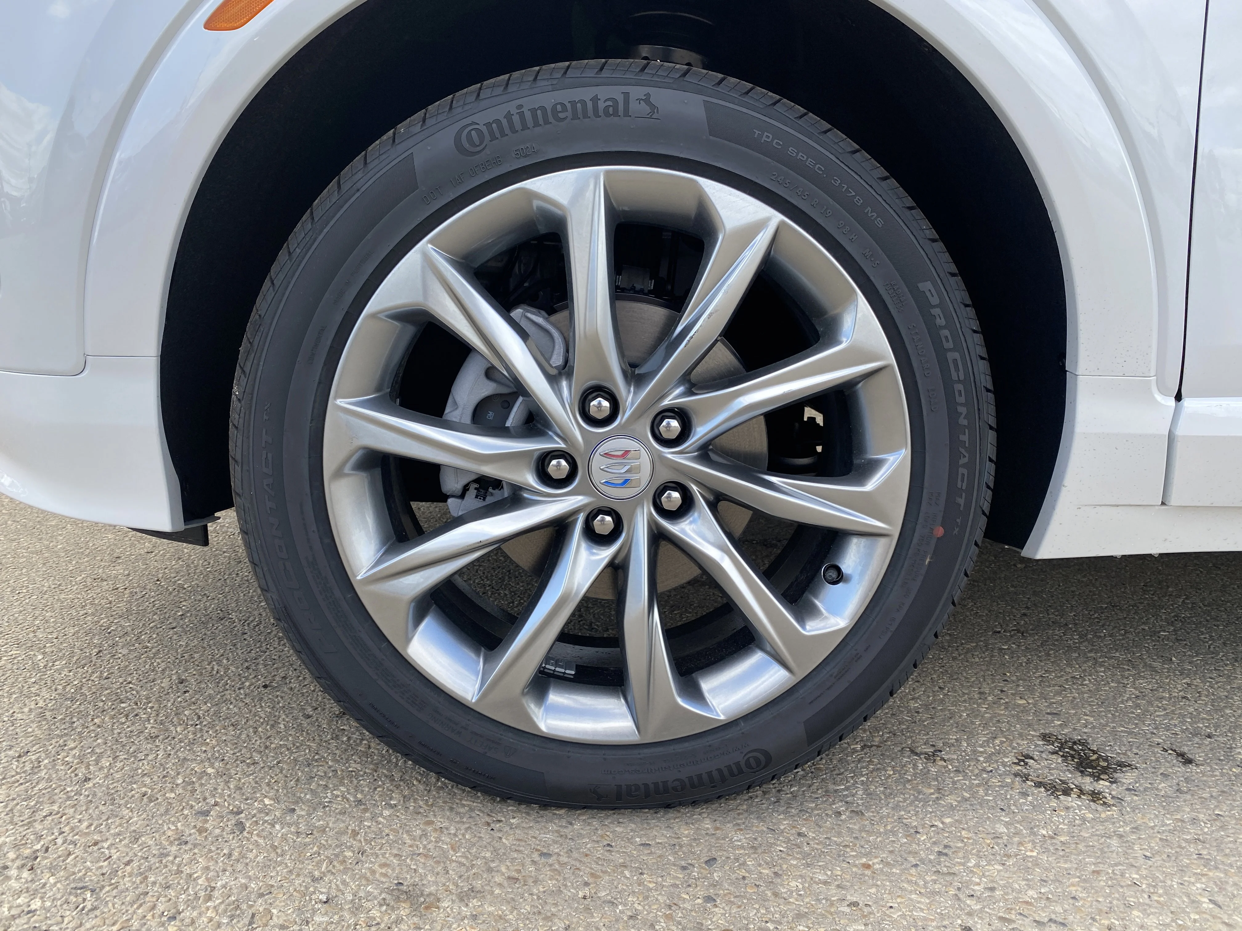 New 2026 WHITE FROST TRICOAT Buick Avenir image 12