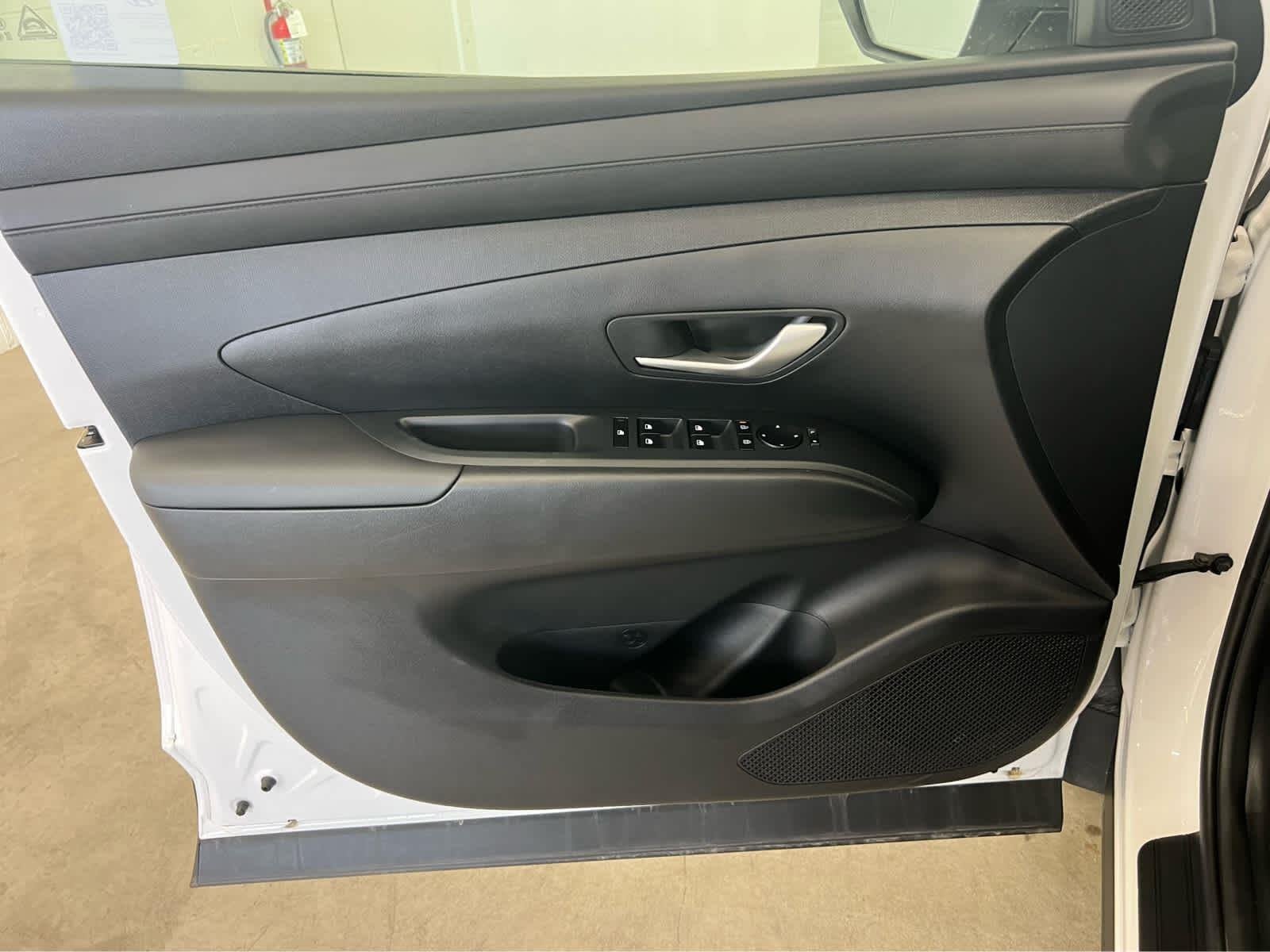 Certified Used 2025 Serenity White Pearl Hyundai SEL Convenience image 11