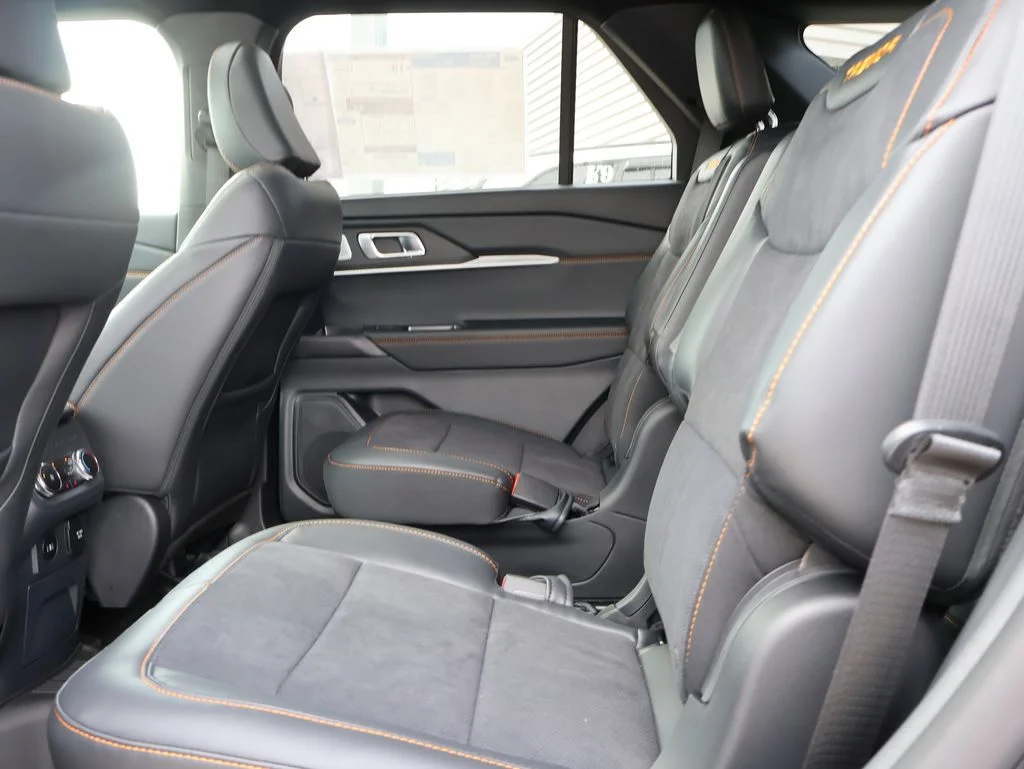 New 2026 Agate Black Metallic Ford Tremor® image 19