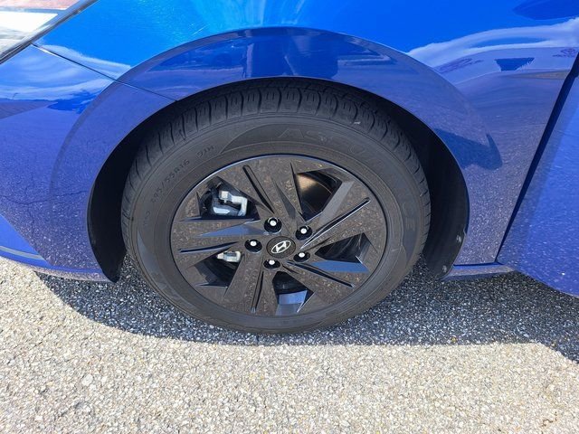 Used 2023 Blue Hyundai SEL image 31