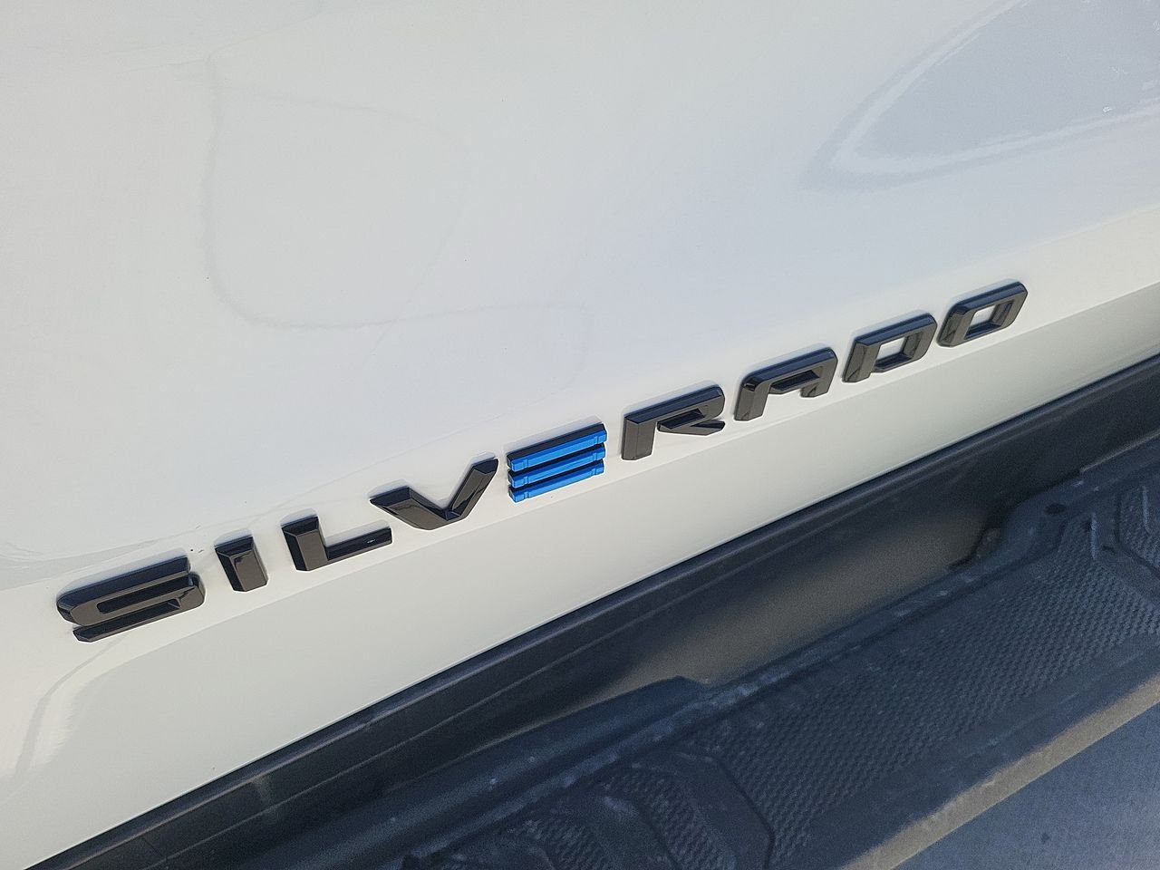2026 Chevrolet Silverado EV LT - Photo 74