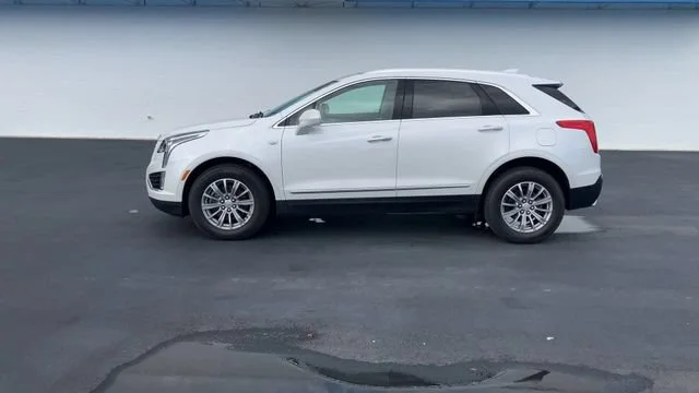 Used 2017 White Cadillac Luxury AWD image 5