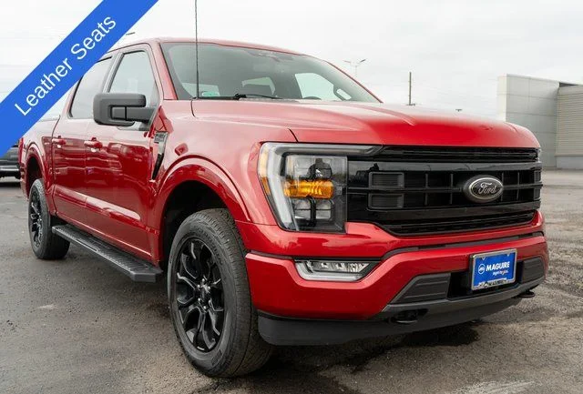 Used 2022 Red Ford XLT image 4