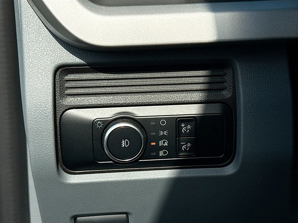 2024 Ford F-450 Super Duty Chassis Cab XL - Photo 21