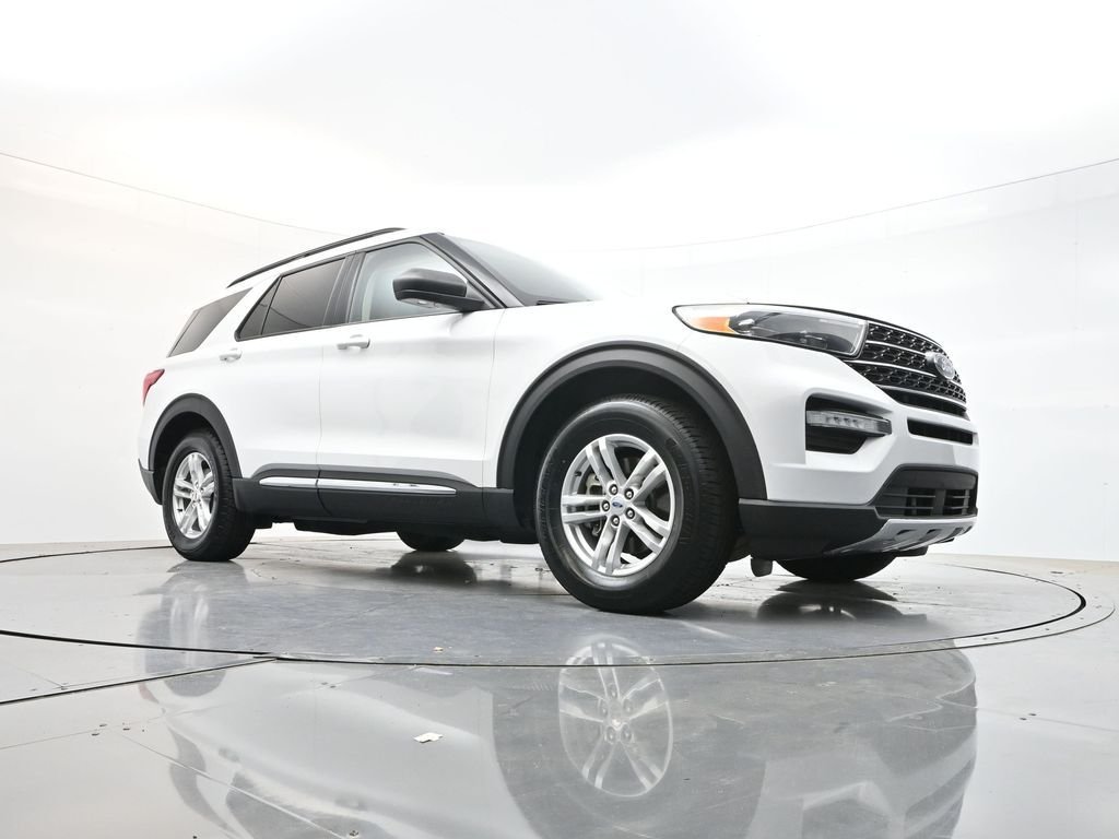 Used 2023 White Ford XLT image 34
