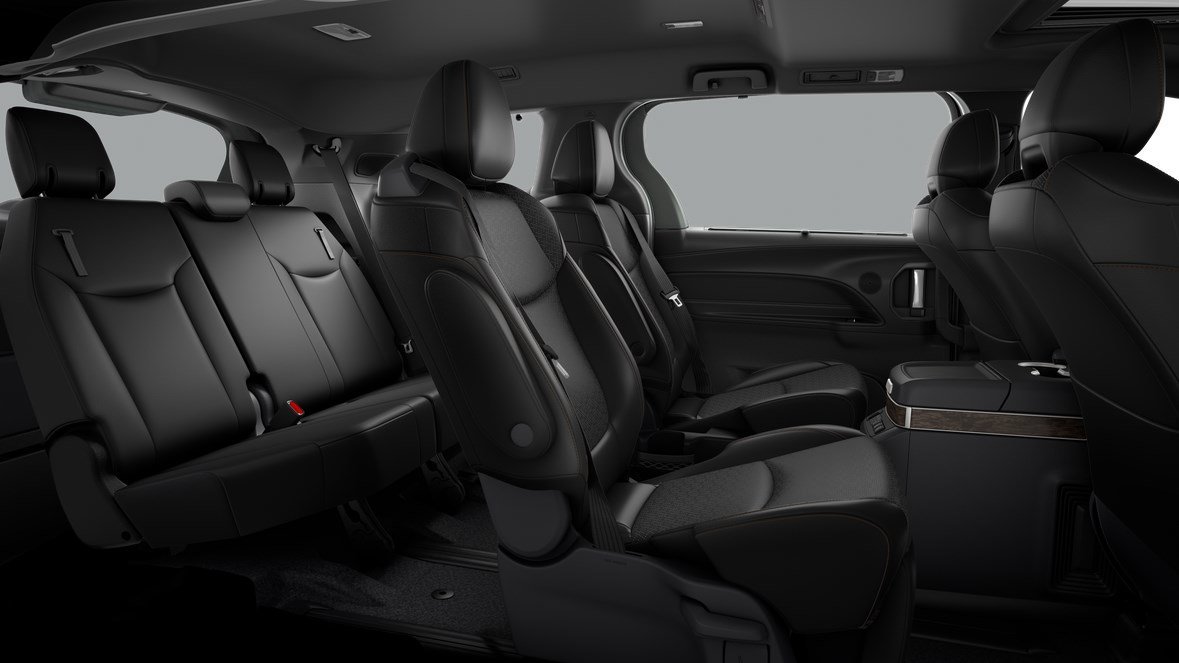 New 2026 Midnight Black Met Toyota Platinum image 29