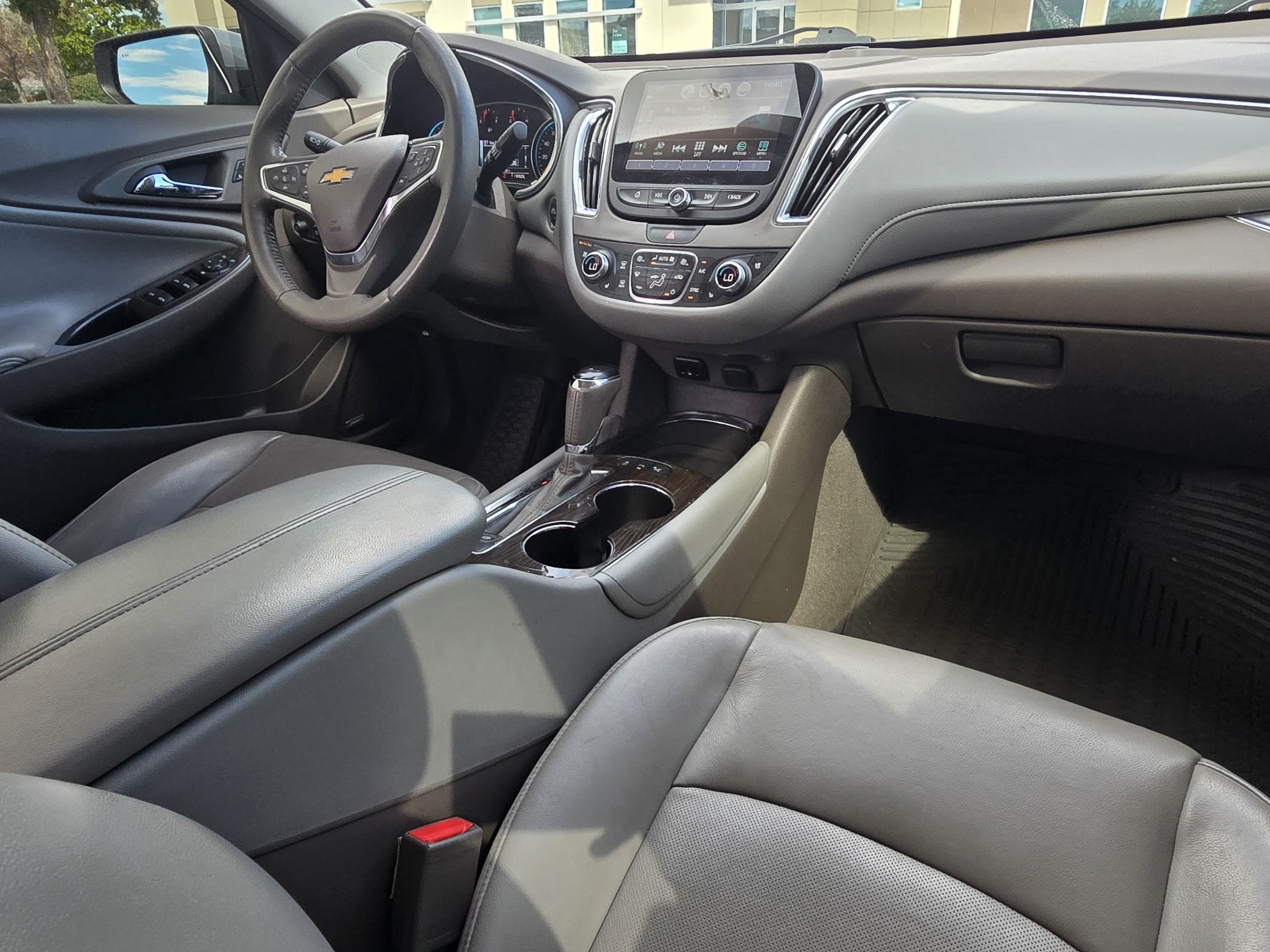 Used 2017 Arctic Blue Metallic Chevrolet Premier image 26
