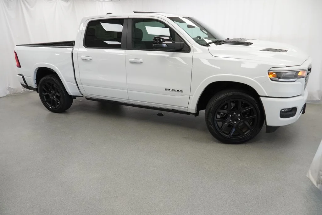 2026 RAM 1500 Laramie - Photo 9