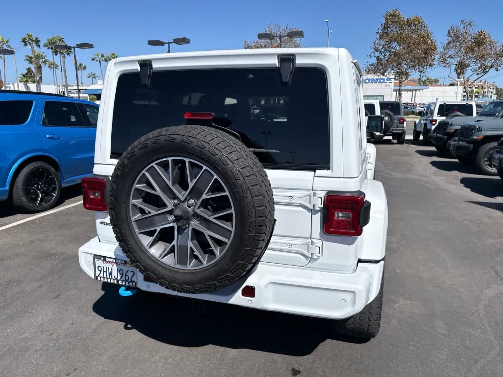 Used 2024 Bright White Clearcoat Jeep High Altitude image 14