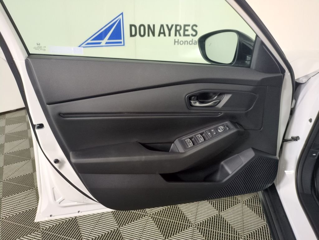 New 2026 Platinum White Pearl Honda SE image 10