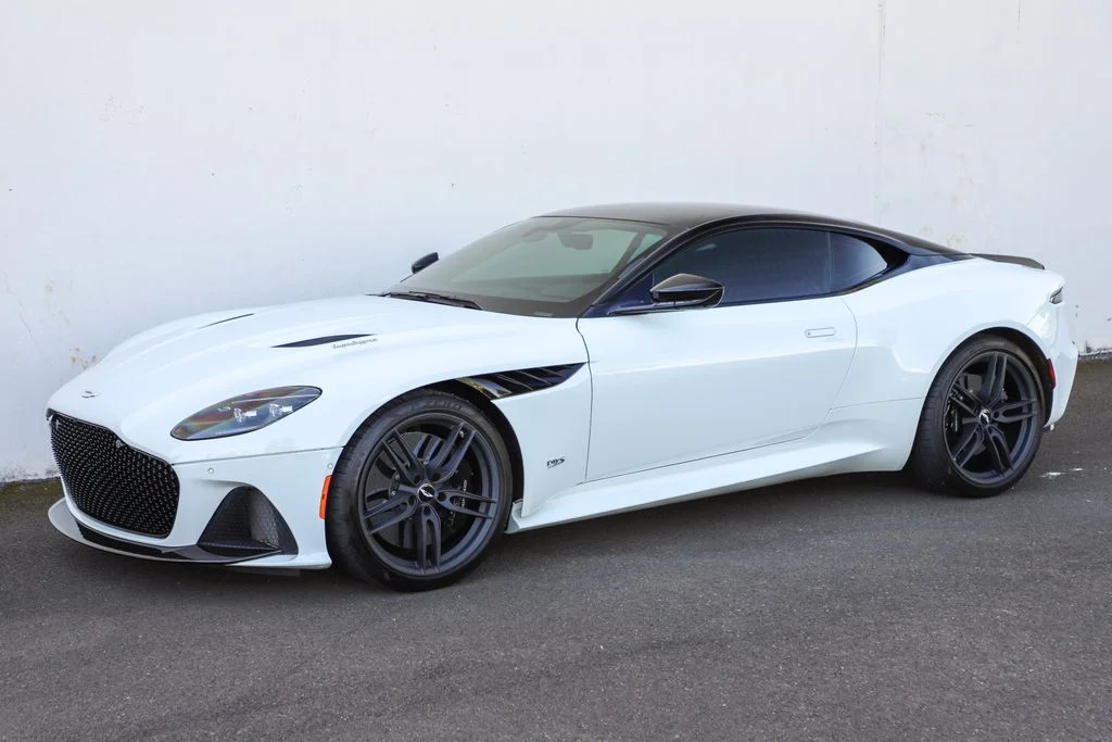 2019 Aston Martin DBS Superleggera Base - Photo 17