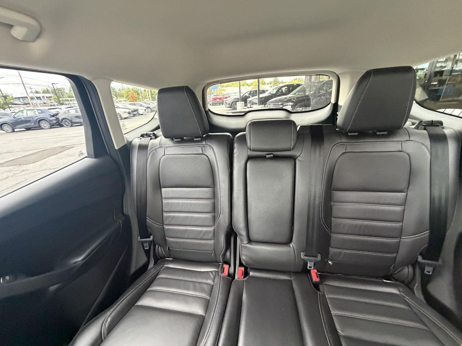Used 2017 White Gold Ford Titanium image 26