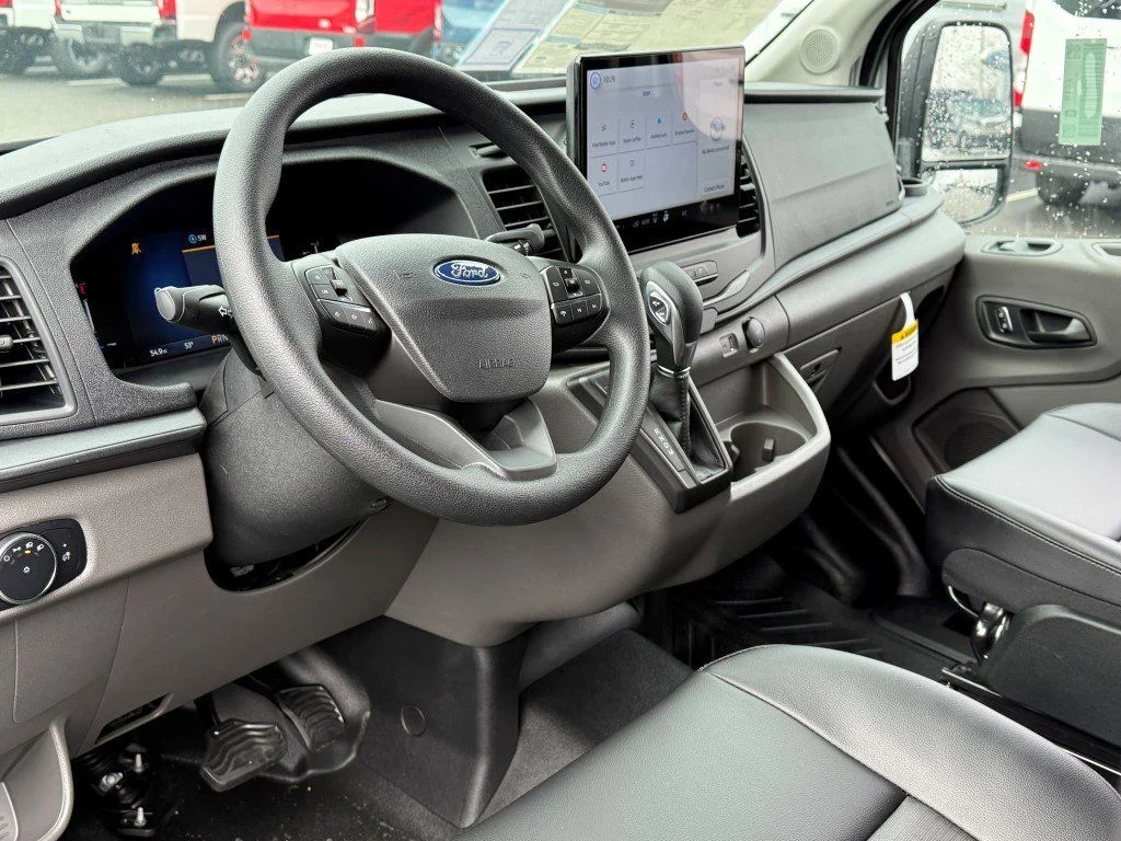 New 2026 Oxford White Ford Base image 15