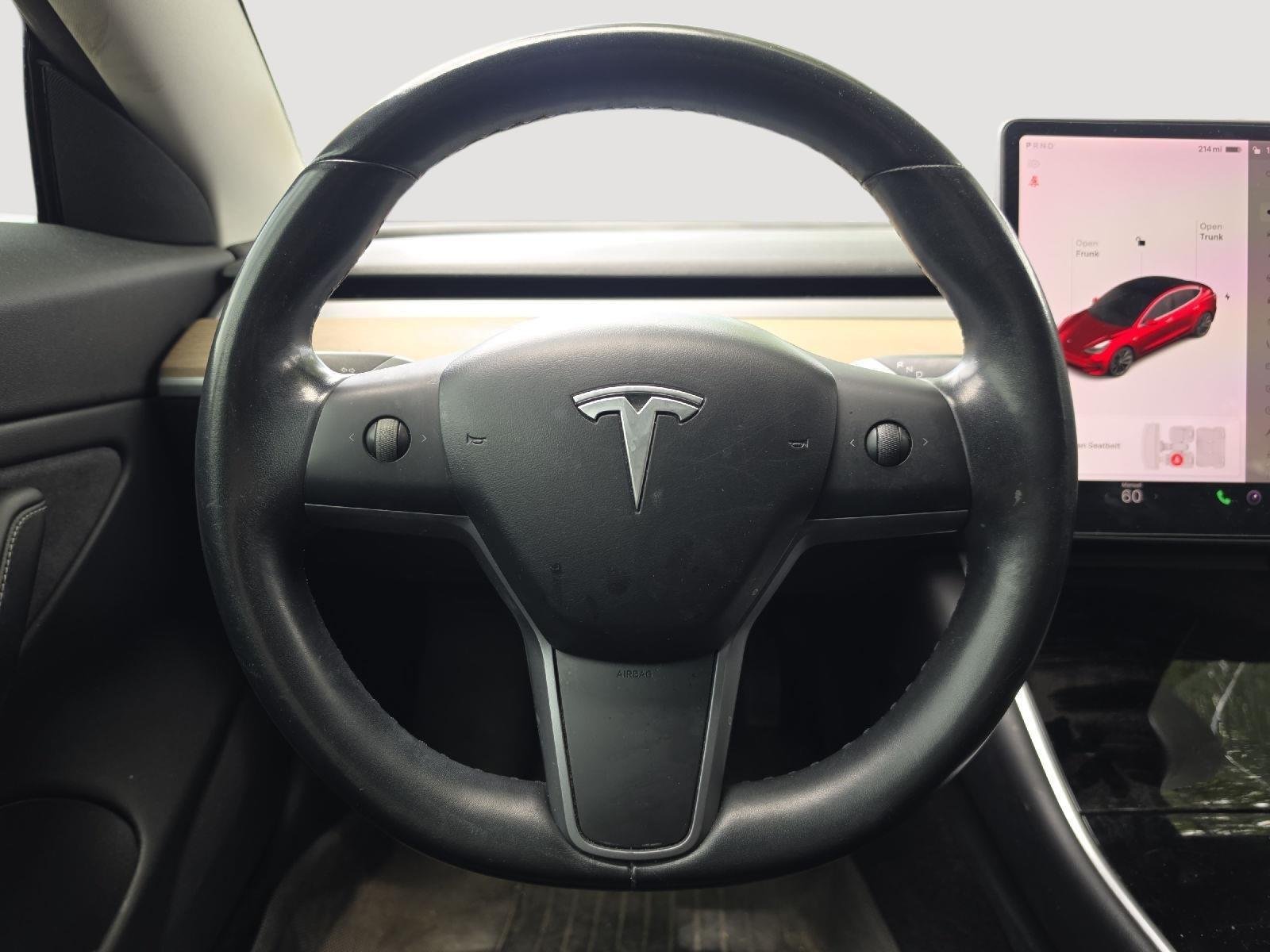 Used 2018  Tesla Long Range Battery image 40