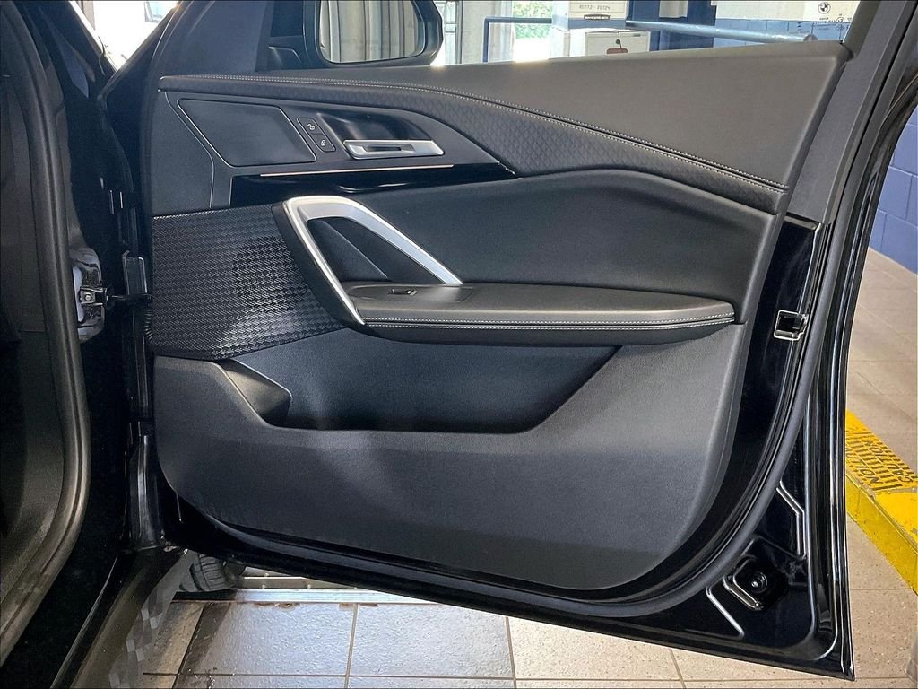Used 2026 Black BMW xDrive28i image 12