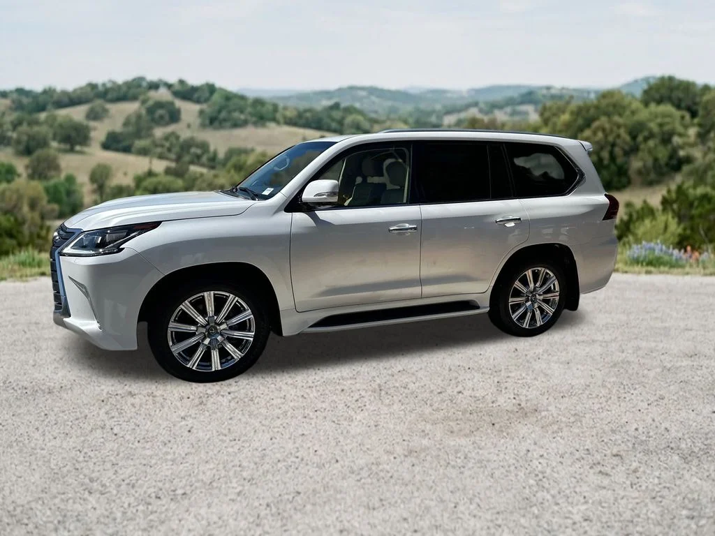 Used 2020 White Lexus 570 image 4