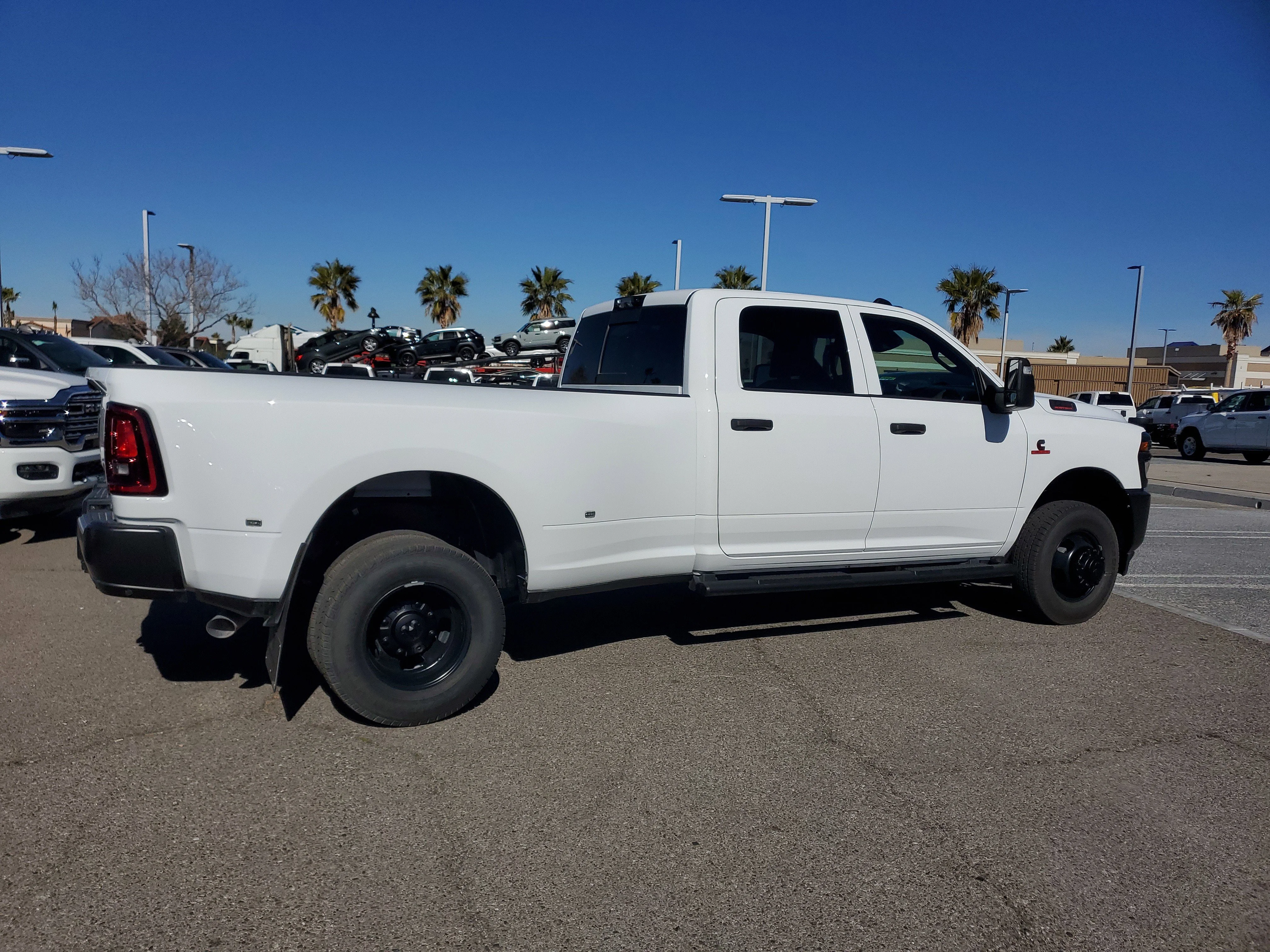 New 2026 Bright White Clear-Coat Exterior Paint RAM Tradesman image 3