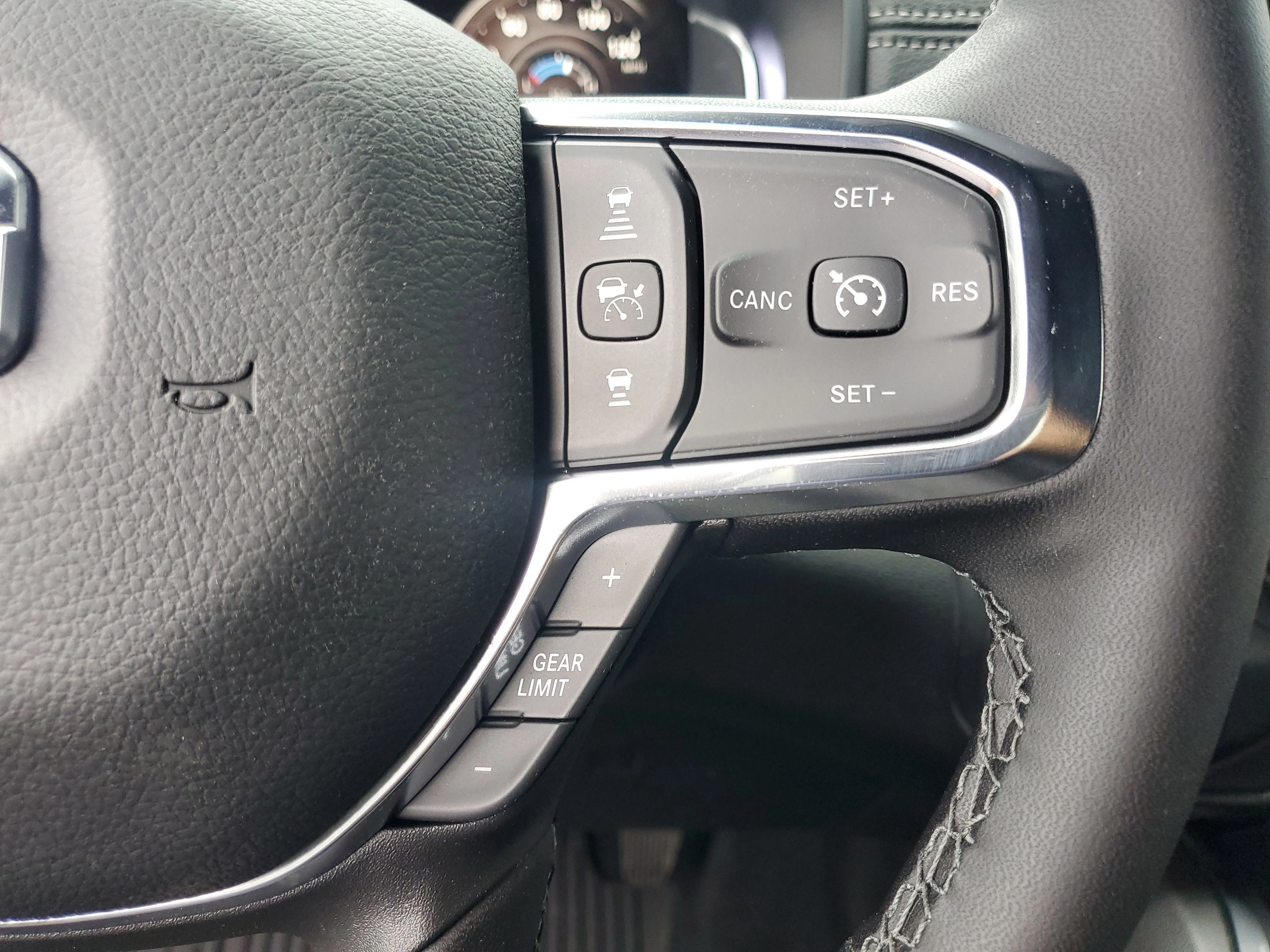 2026 RAM 3500 Laramie - Photo 25