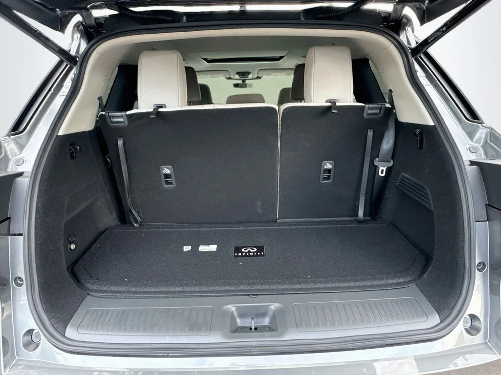 New 2027 Gray INFINITI LUXE image 28