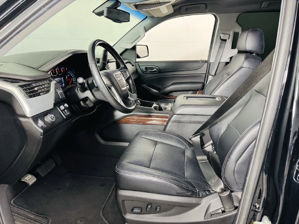 Used 2019 Black GMC SLE image 6