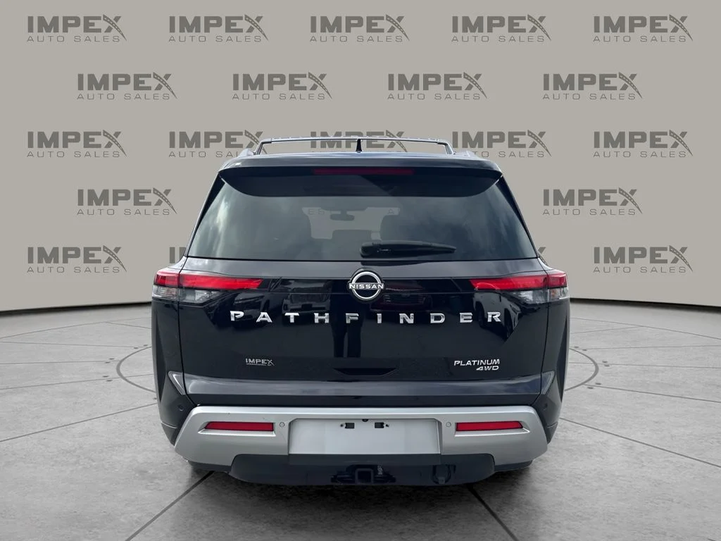 Used 2023 Black Nissan Platinum image 4