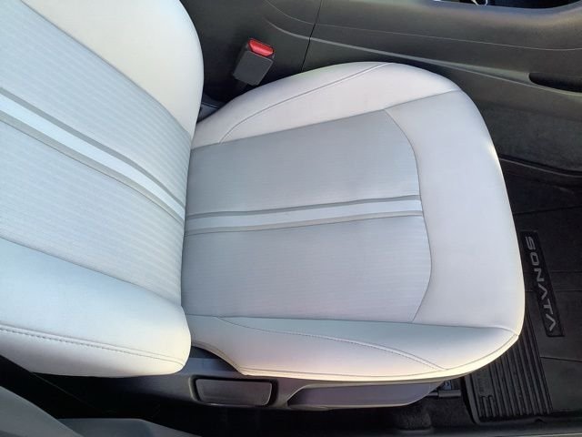 Certified Used 2025 White Hyundai SEL image 17