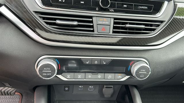 Used 2023 White Nissan 2.0 SR image 18