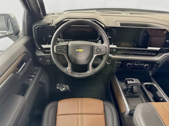 New 2026 Black Chevrolet High Country image 25