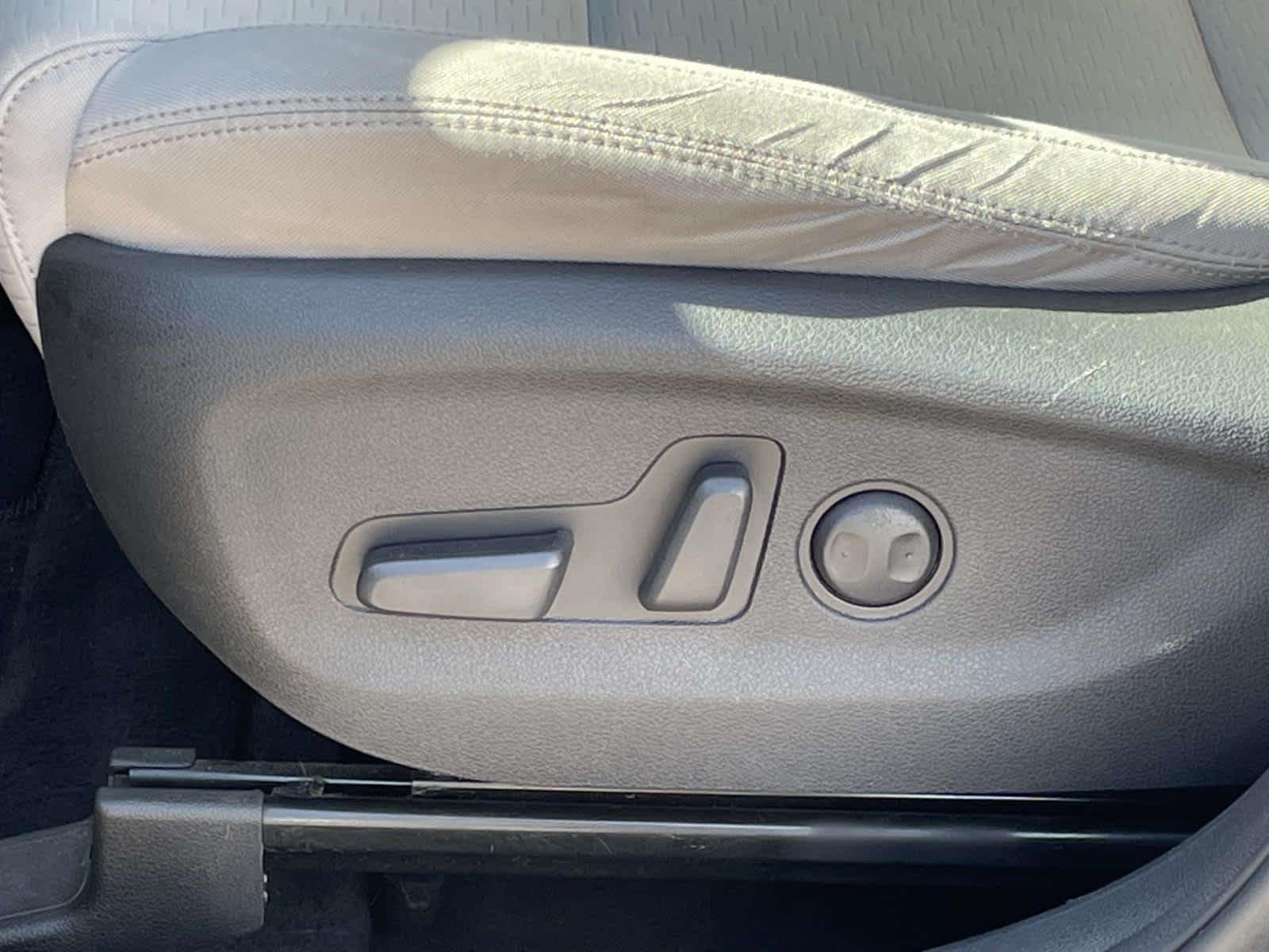 Used 2019 Coliseum Gray Hyundai SEL image 14