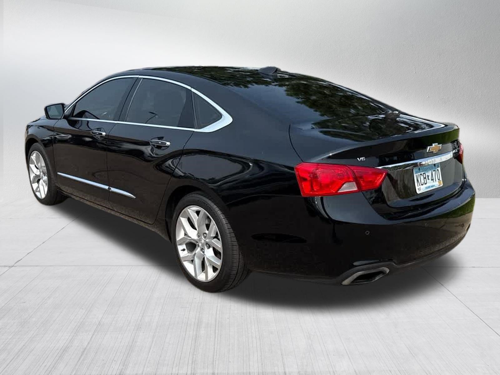 Used 2020 BLACK Chevrolet Premier image 6