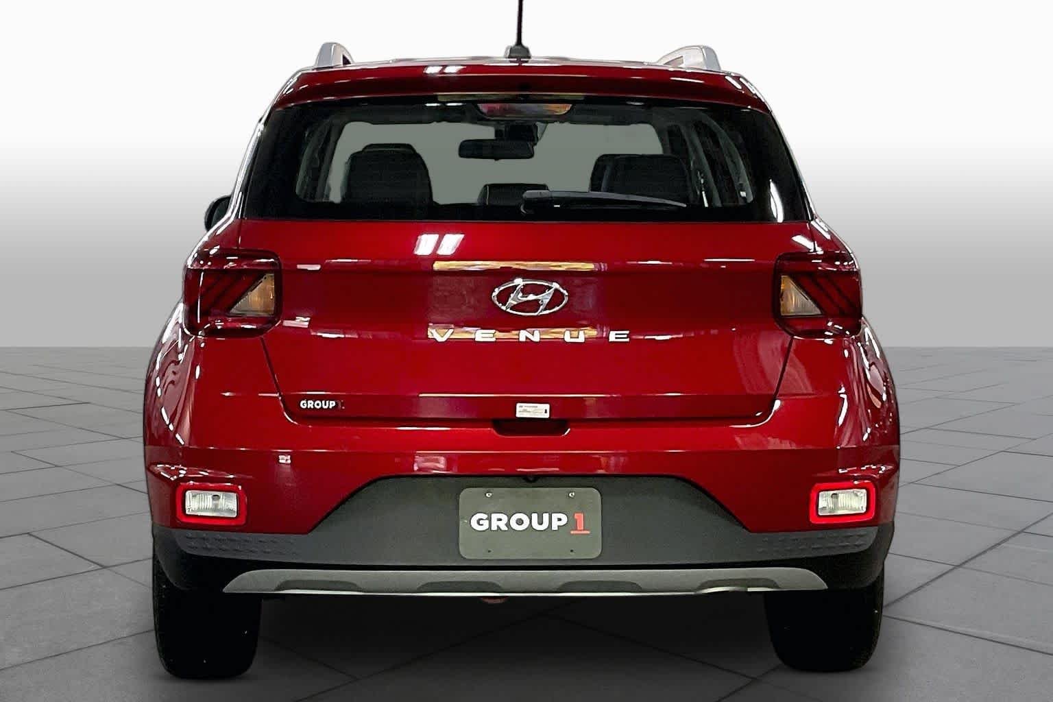 Used 2024 Ultimate Red Hyundai Limited image 5