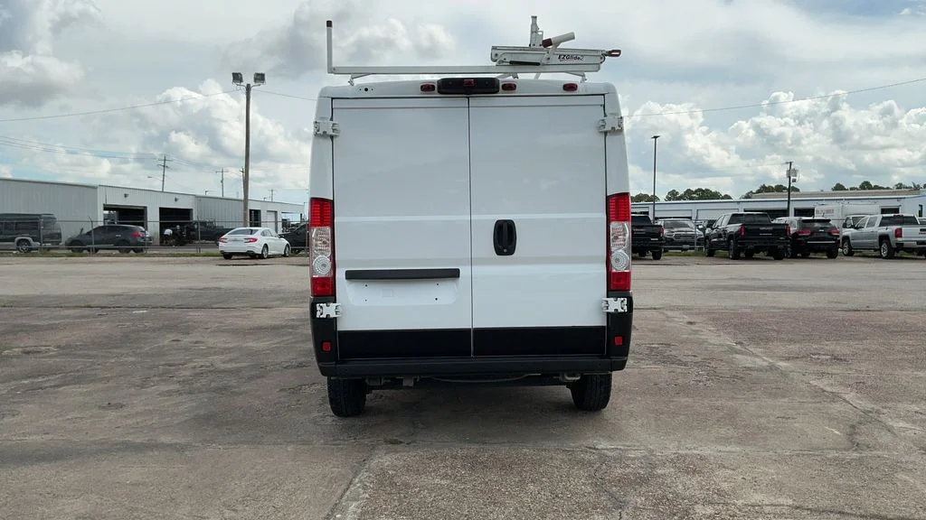 Used 2022 White Ram Low Roof image 5
