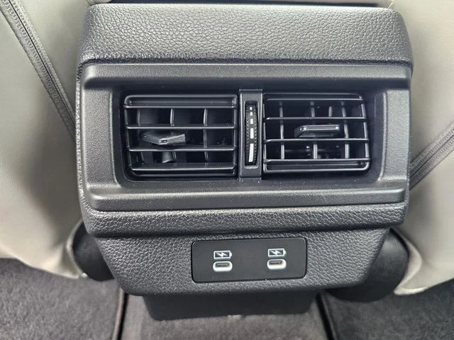 Used 2023 White Honda Touring image 16