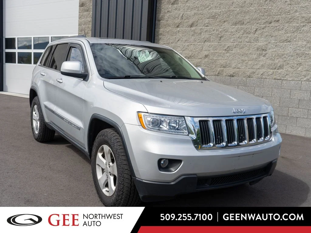 2013 Jeep Grand Cherokee Laredo X 4WD's photo