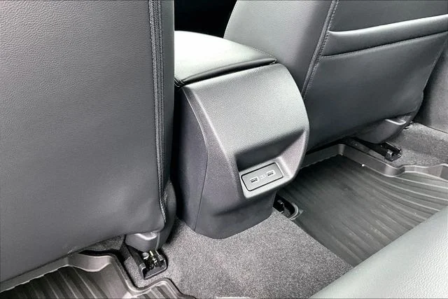 Certified Used 2024 Platinum White Pearl Honda Touring image 32