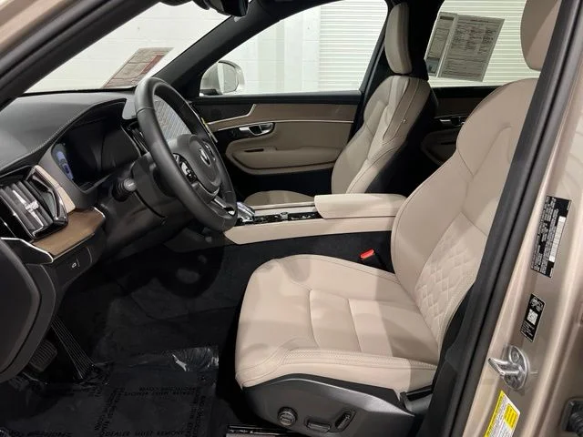 2026 Volvo XC90 Core - Photo 9