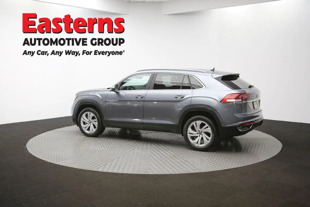 Used 2021 Gray Volkswagen 2.0T SEL image 63