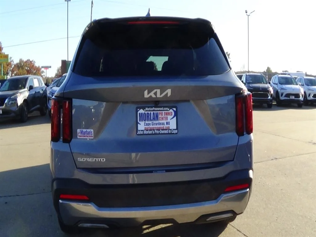 Certified Used 2024 Everlasting Silver (erg) Kia S image 7