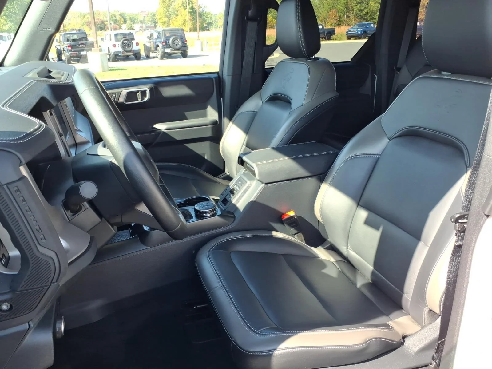 Used 2025 Oxford White Ford Outer Banks image 17
