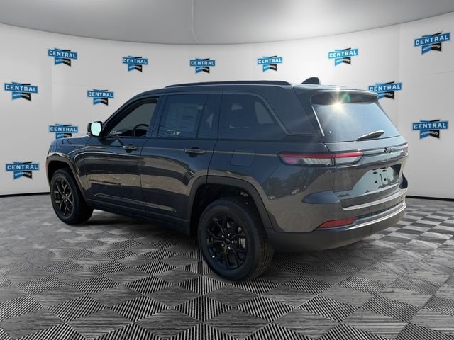 New 2026 Baltic Gray Metallic Clear-Coat Exterior Paint Jeep Altitude image 3