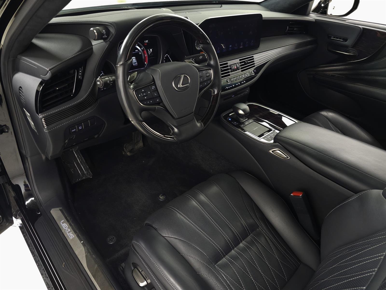 Certified Used 2022 Obsidian 212 Lexus  image 16