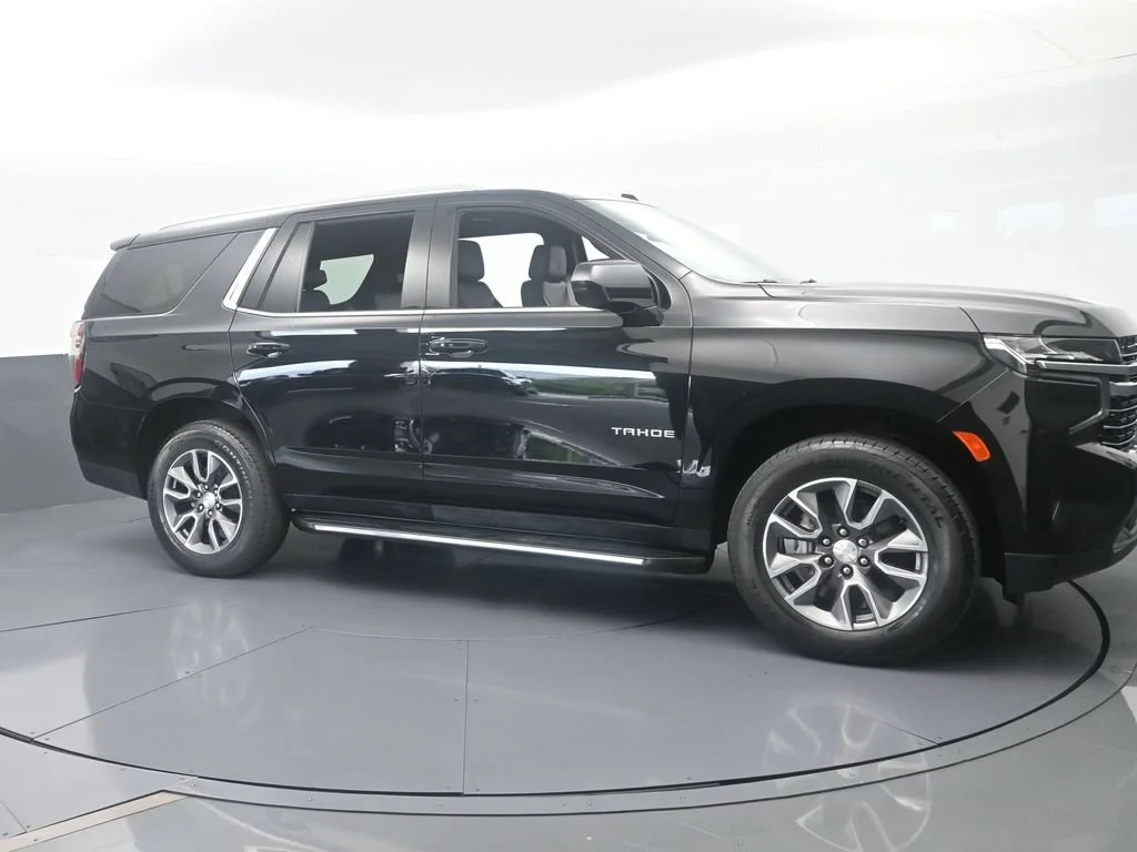 Used 2023 Black Chevrolet LT image 7