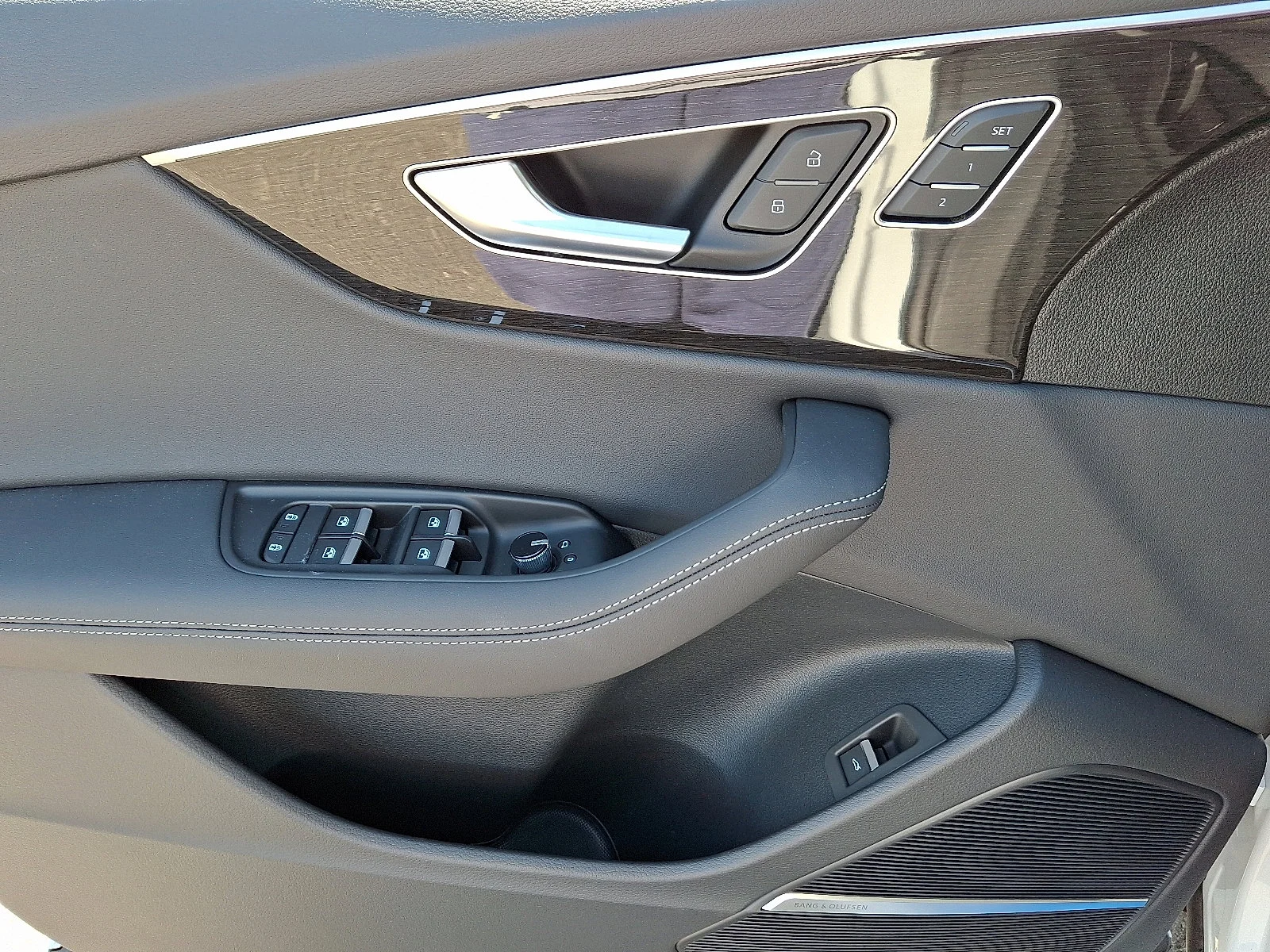 New 2026 Glacier White Metallic Audi Premium Plus image 9
