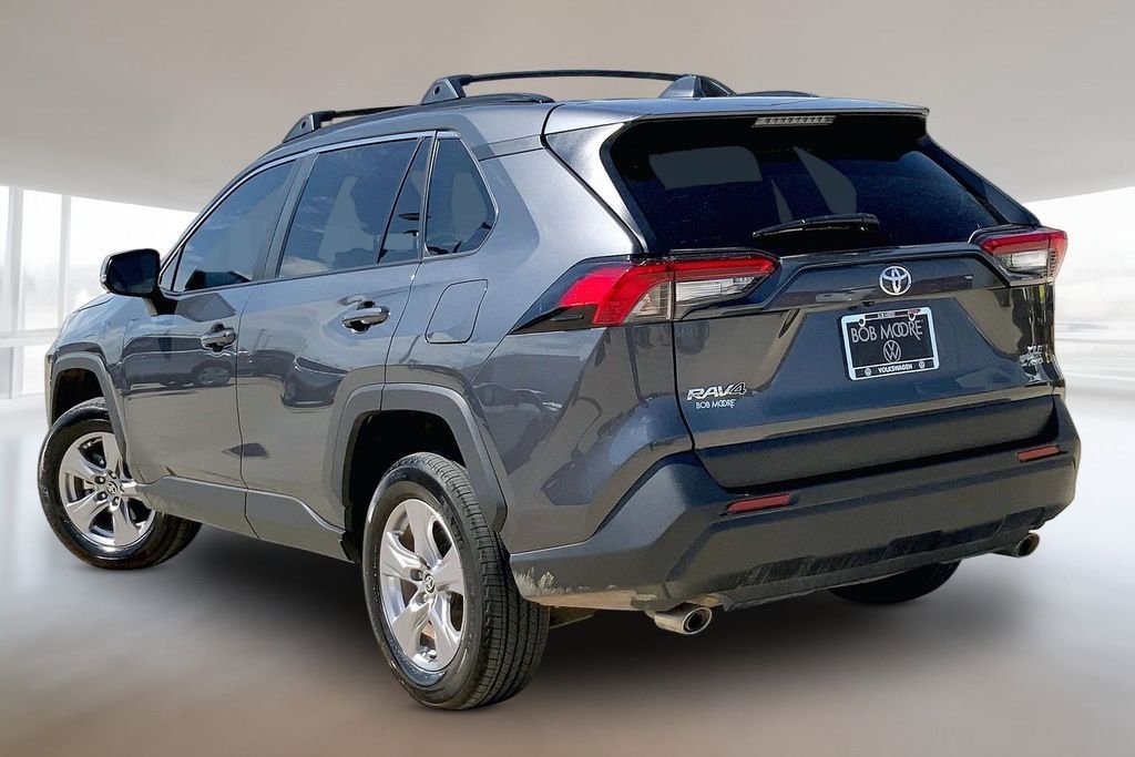 Used 2025 Magnetic Gray Metallic Toyota XLE image 13