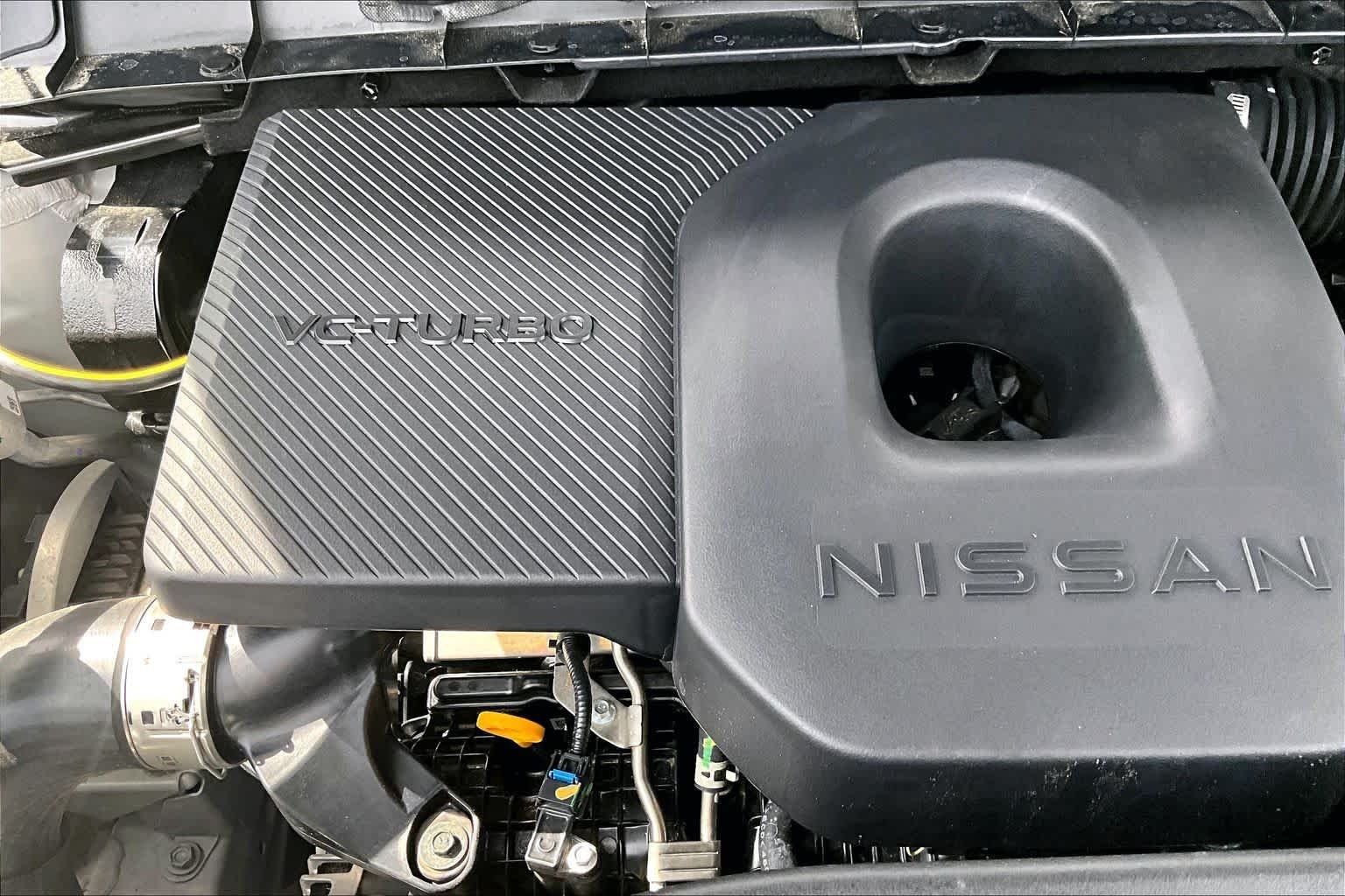 Used 2025 Brilliant Silver Metallic Nissan SL image 33
